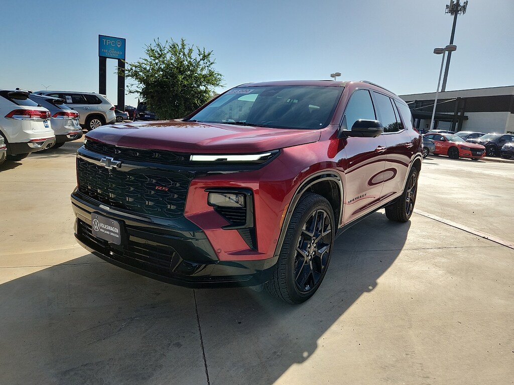 Used 2025 Chevrolet Traverse RS SUV
