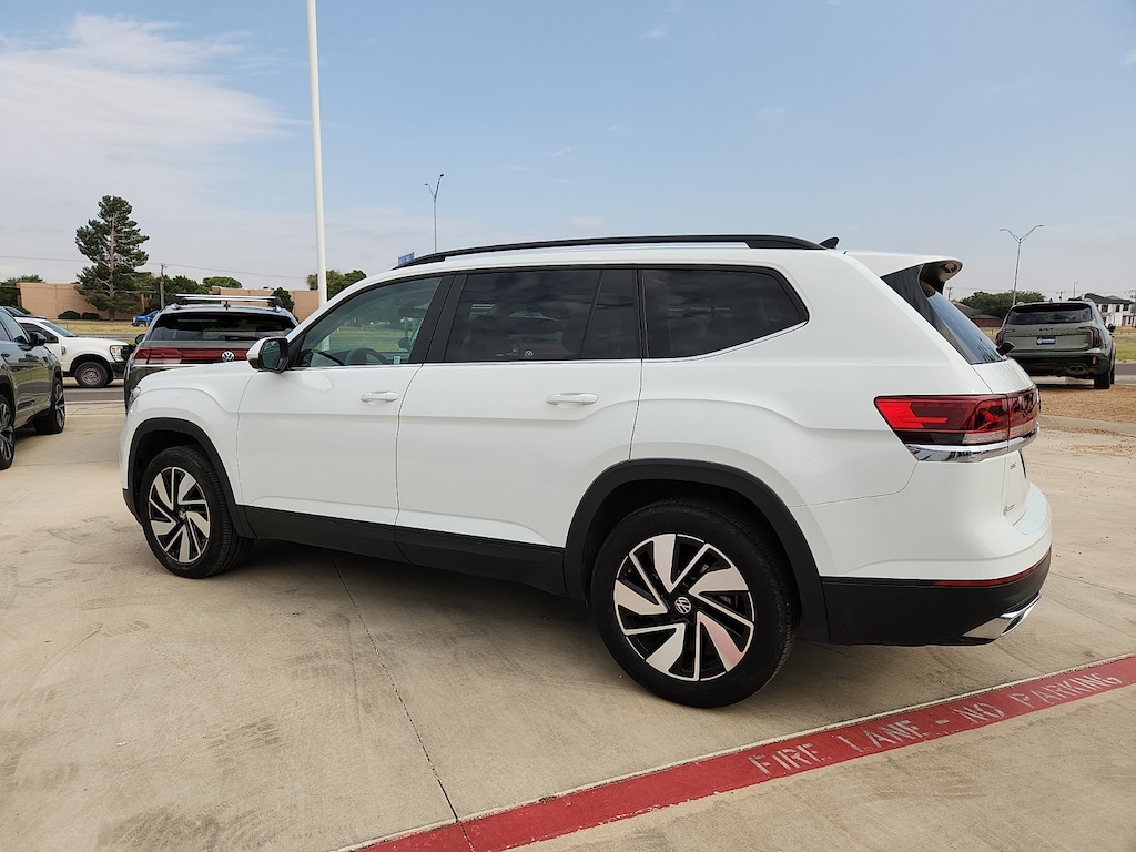 Used 2025 Volkswagen Atlas 2.0T SE w/Technology SUV