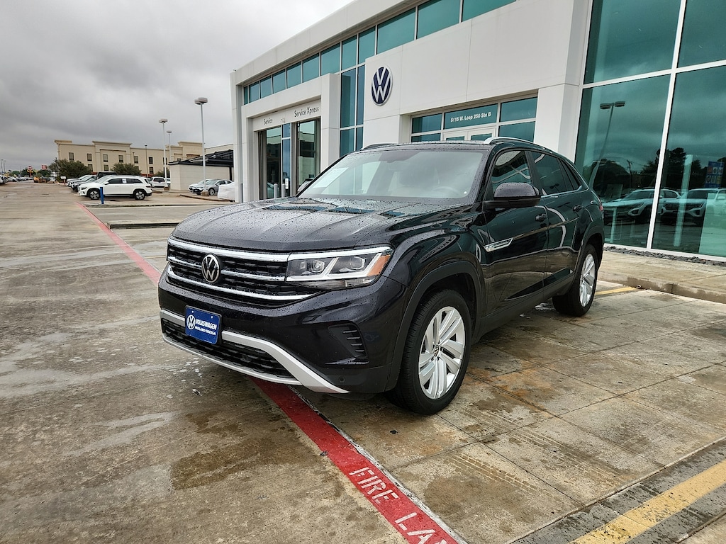 Used 2021 Volkswagen Atlas Cross Sport 2.0T SE w/Technology SUV