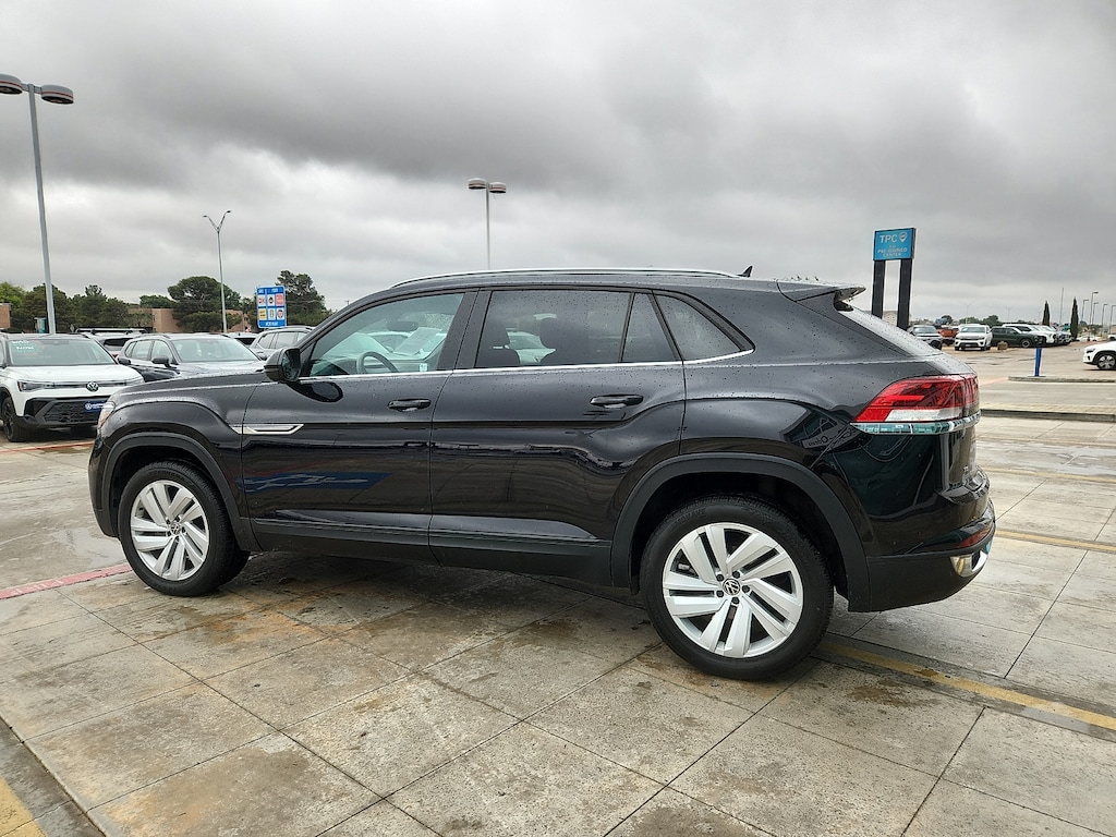 Used 2021 Volkswagen Atlas Cross Sport 2.0T SE w/Technology SUV