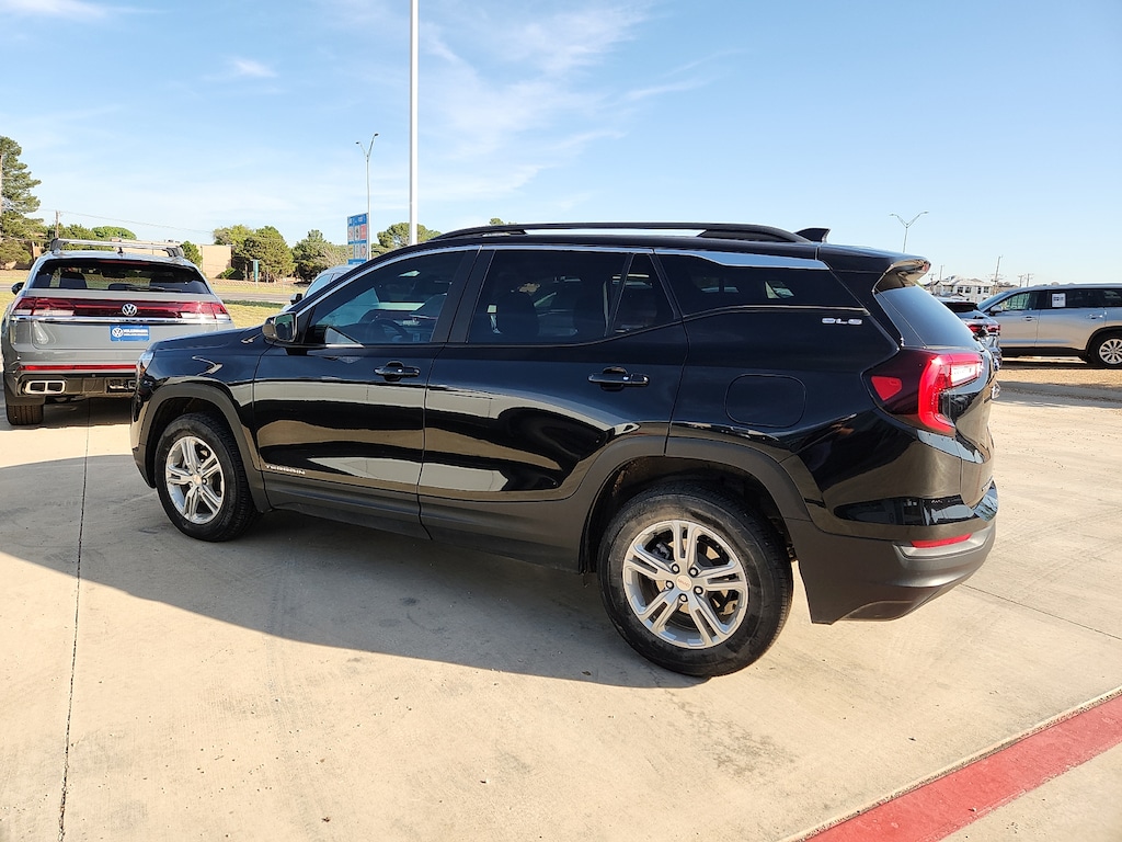 Used 2024 GMC Terrain SLE SUV