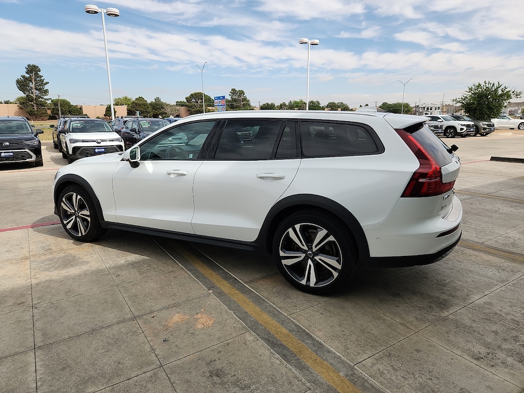 Used 2025 Volvo V60 Cross Country B5 Plus Wagon