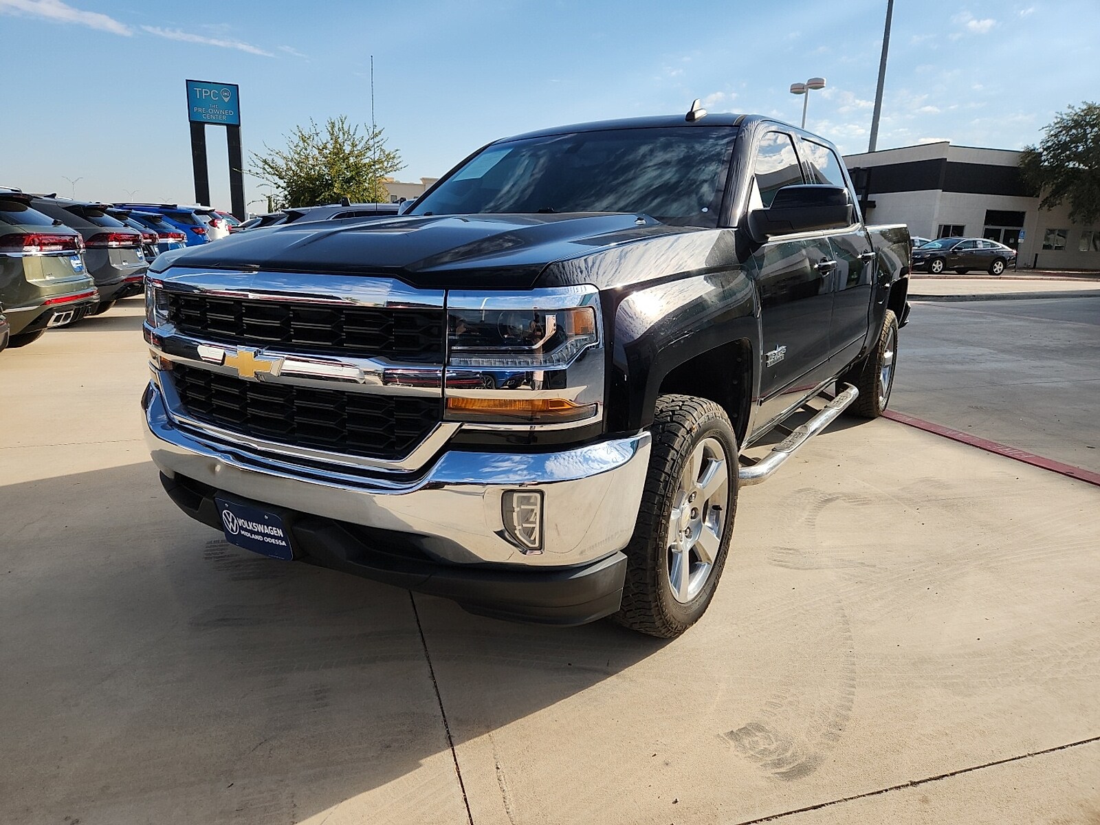 2018 Chevrolet Silverado 1500 photo 3