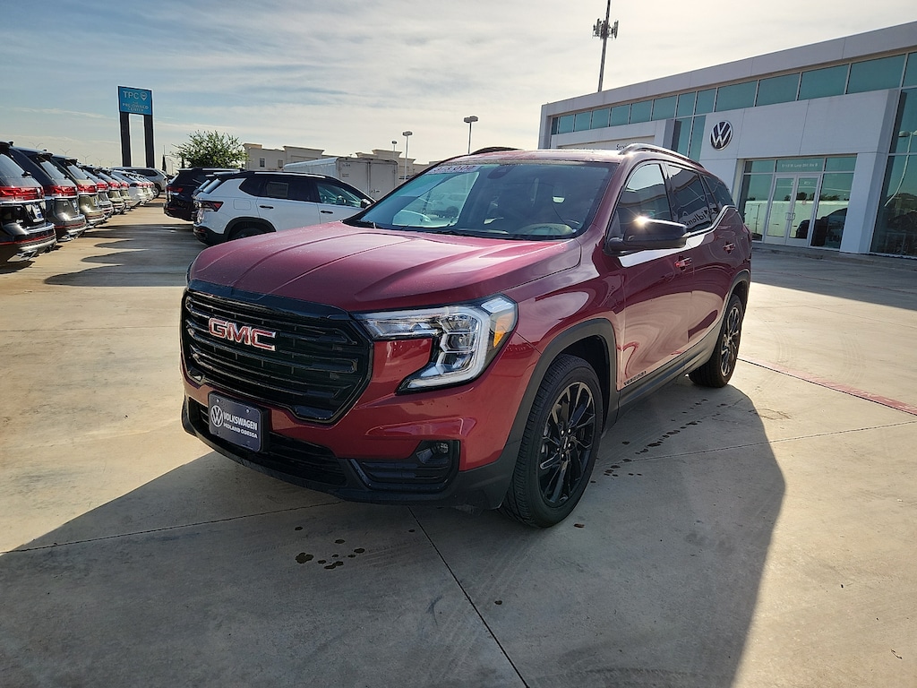 Used 2024 GMC Terrain SLT SUV