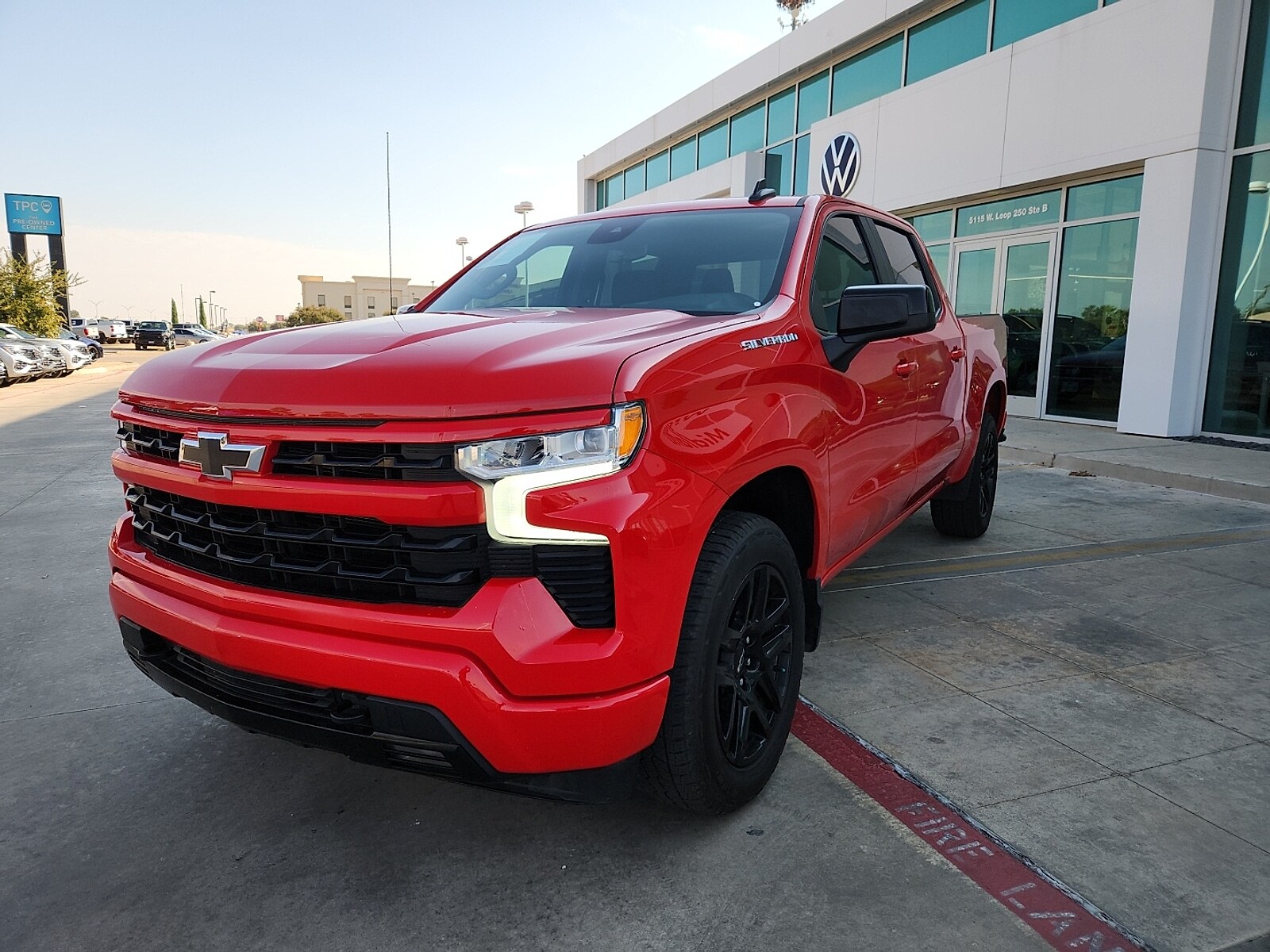 2023 Chevrolet Silverado 1500 RST photo 3