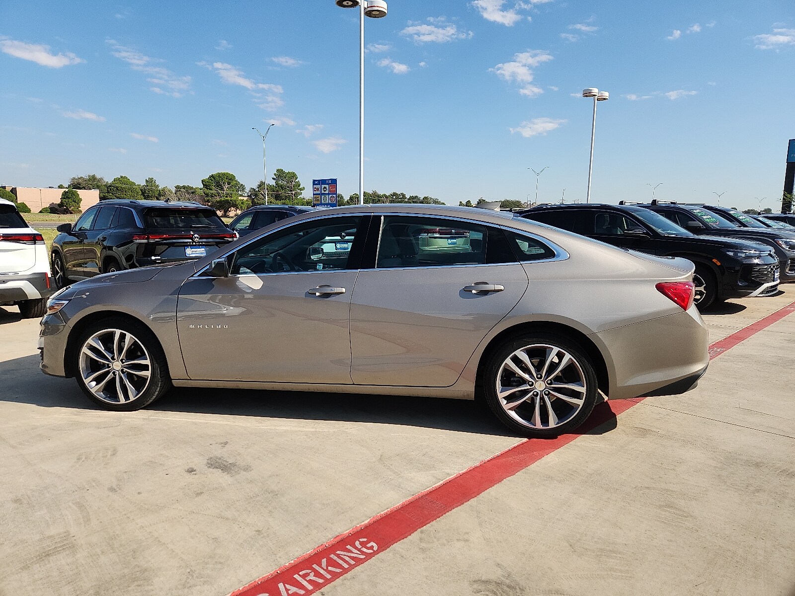 2023 Chevrolet Malibu 1LT photo 4