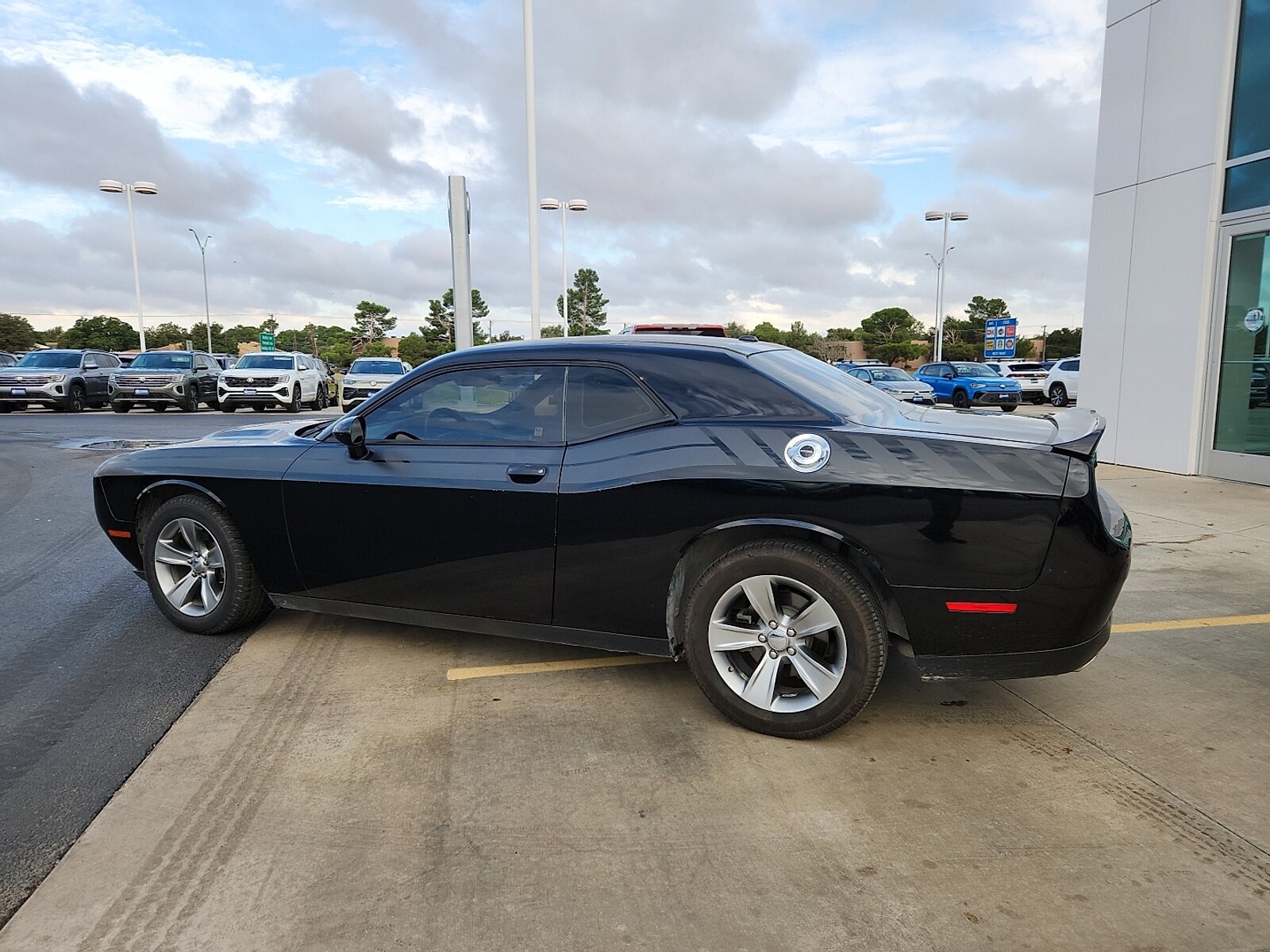 2019 Dodge Challenger SXT photo 4