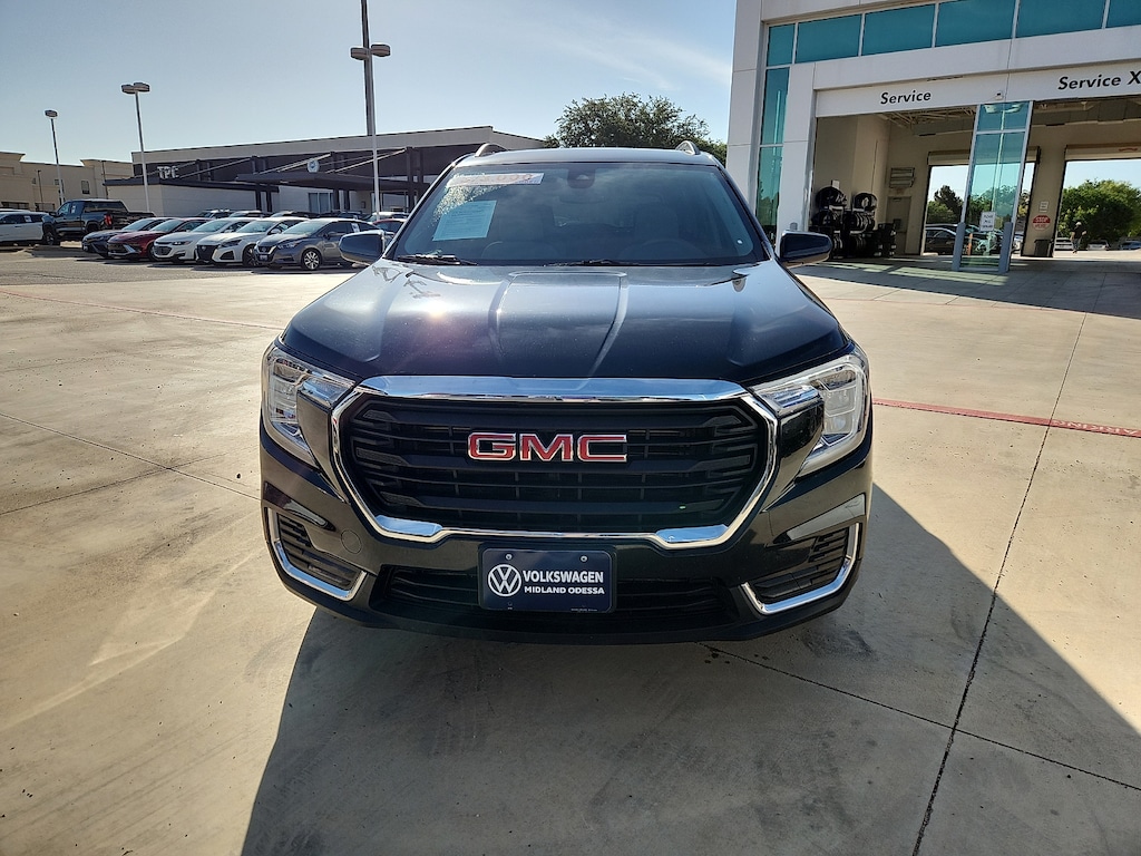 Used 2024 GMC Terrain SLE SUV