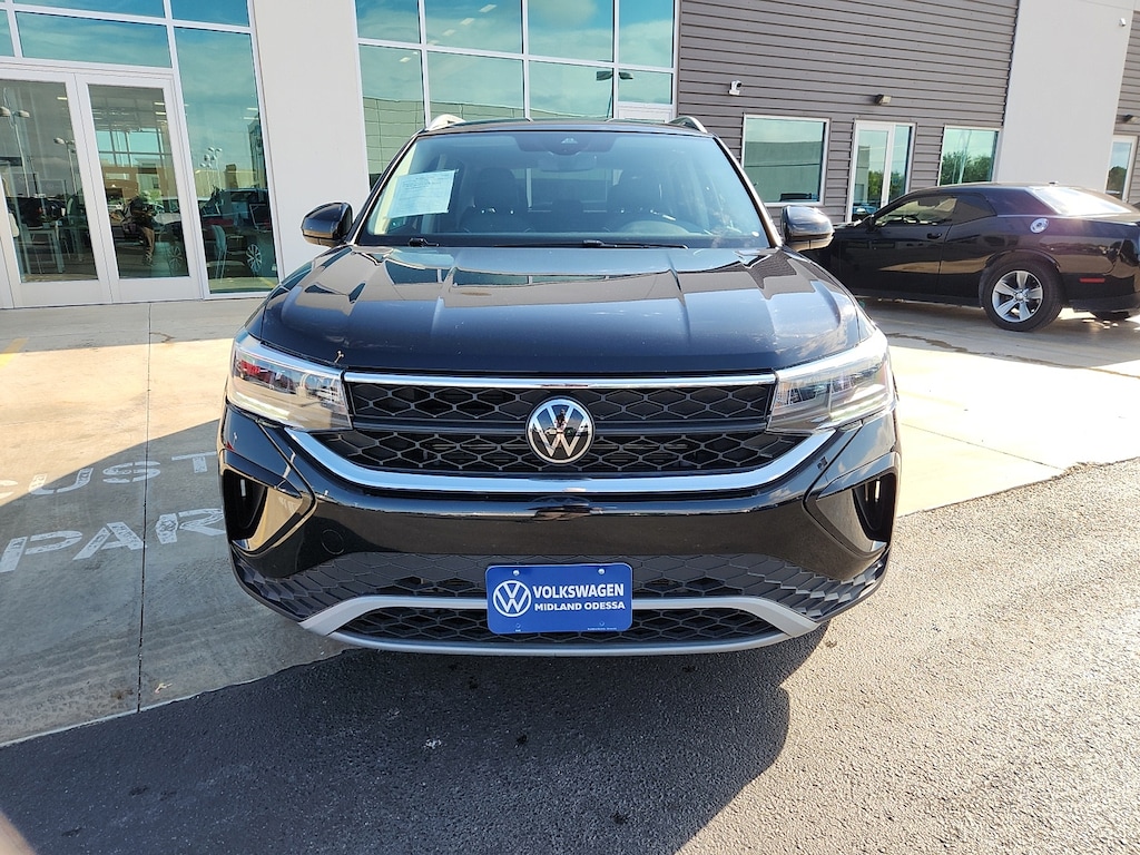 Used 2024 Volkswagen Taos 1.5T SE SUV