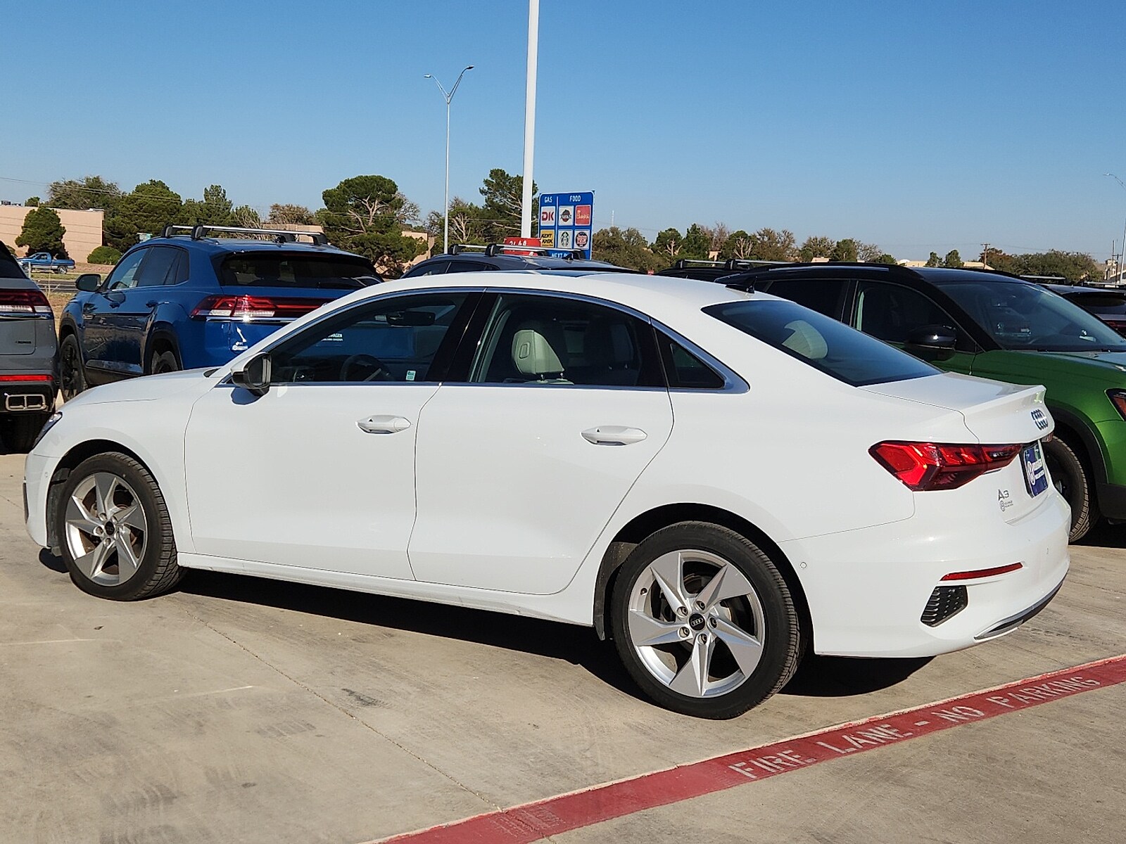 2024 Audi A3 40 Premium photo 4