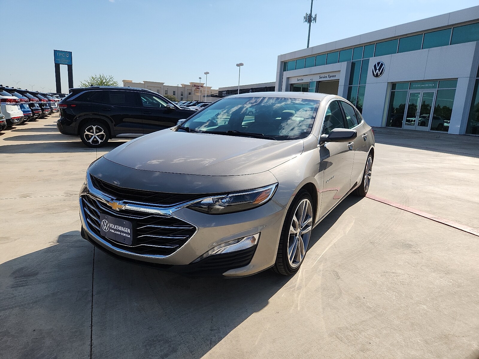 2023 Chevrolet Malibu 1LT photo 3
