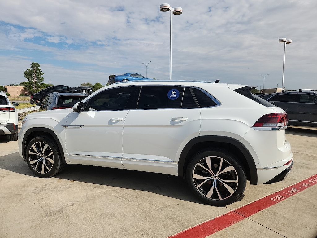 Used 2024 Volkswagen Atlas Cross Sport 2.0T SEL Premium R-Line SUV