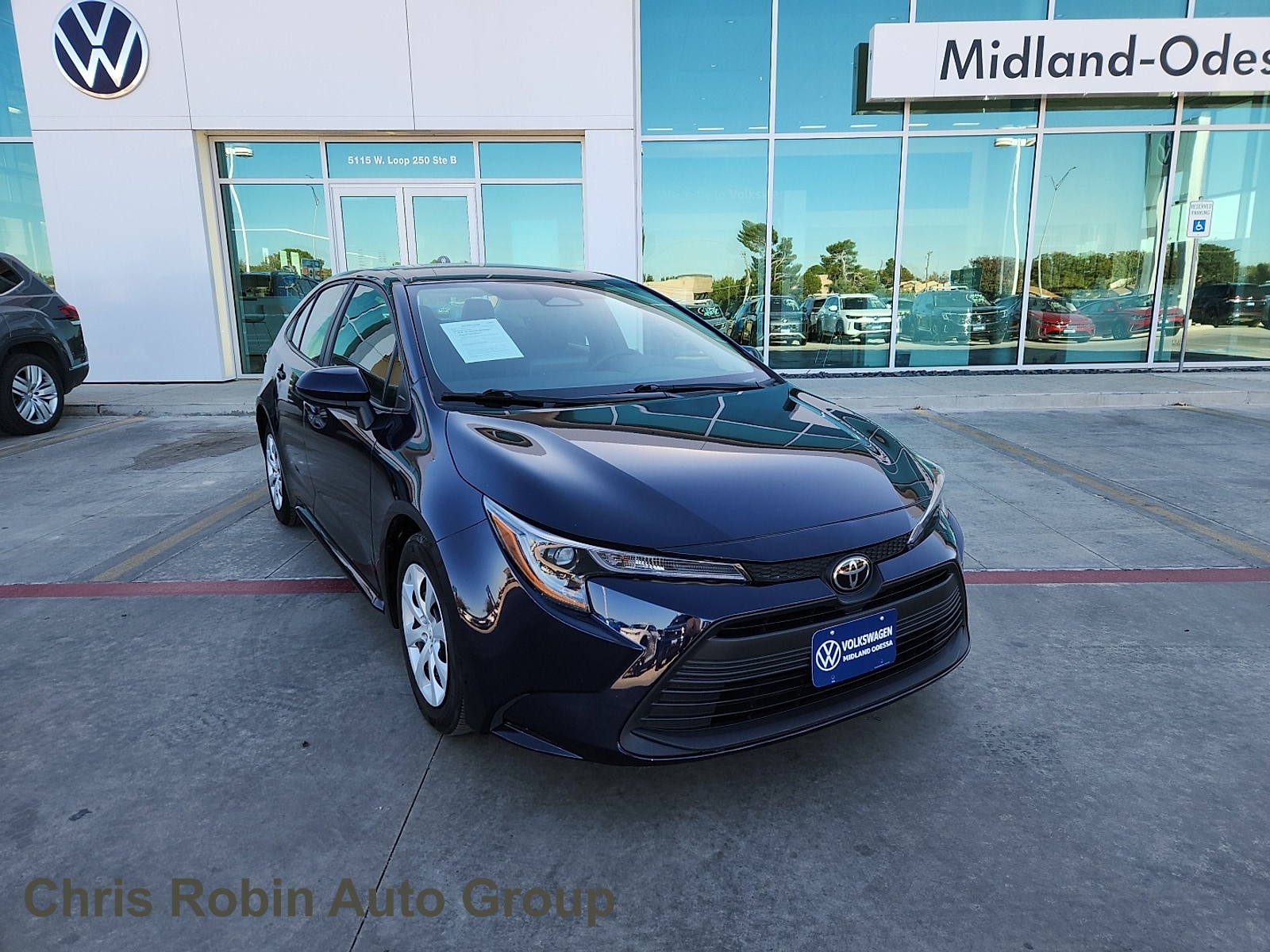 2024 Toyota Corolla LE's photo