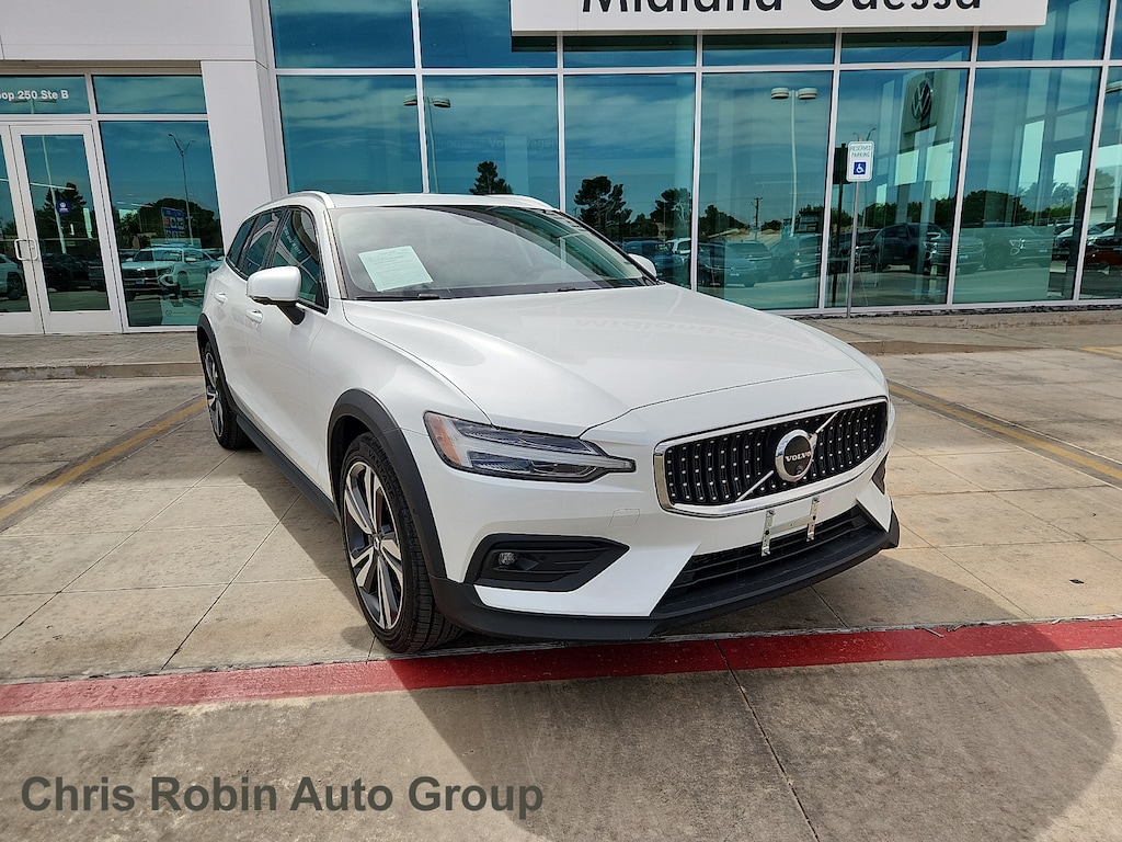 Used 2025 Volvo V60 Cross Country B5 Plus Wagon