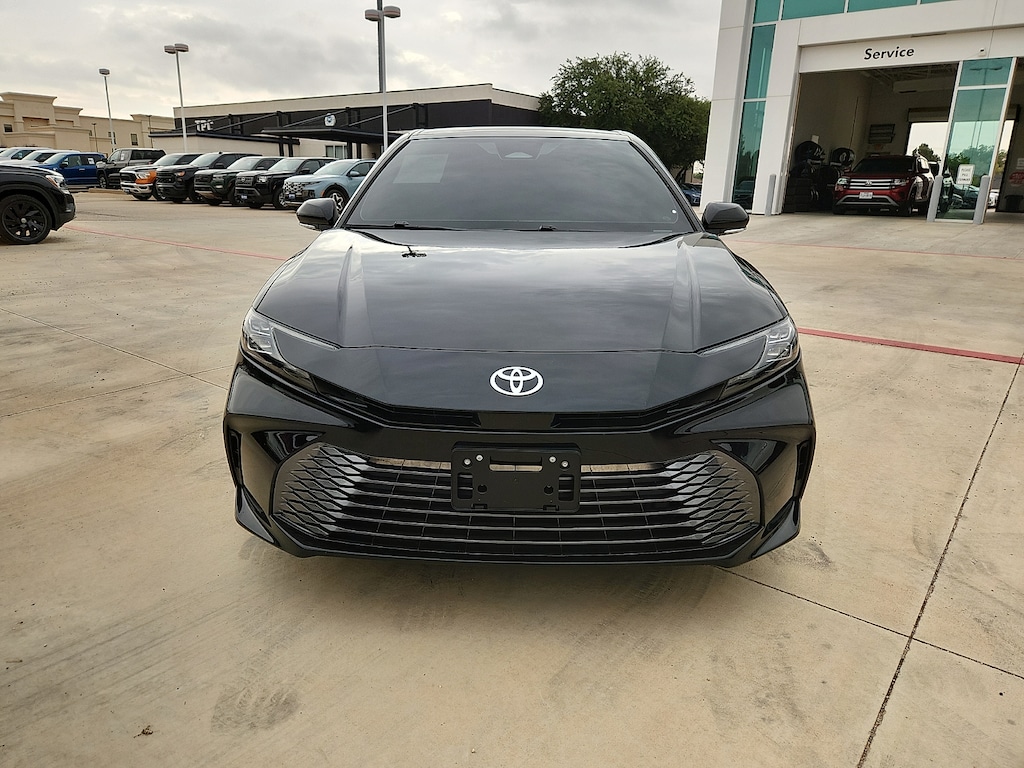 Used 2025 Toyota Camry XLE Sedan