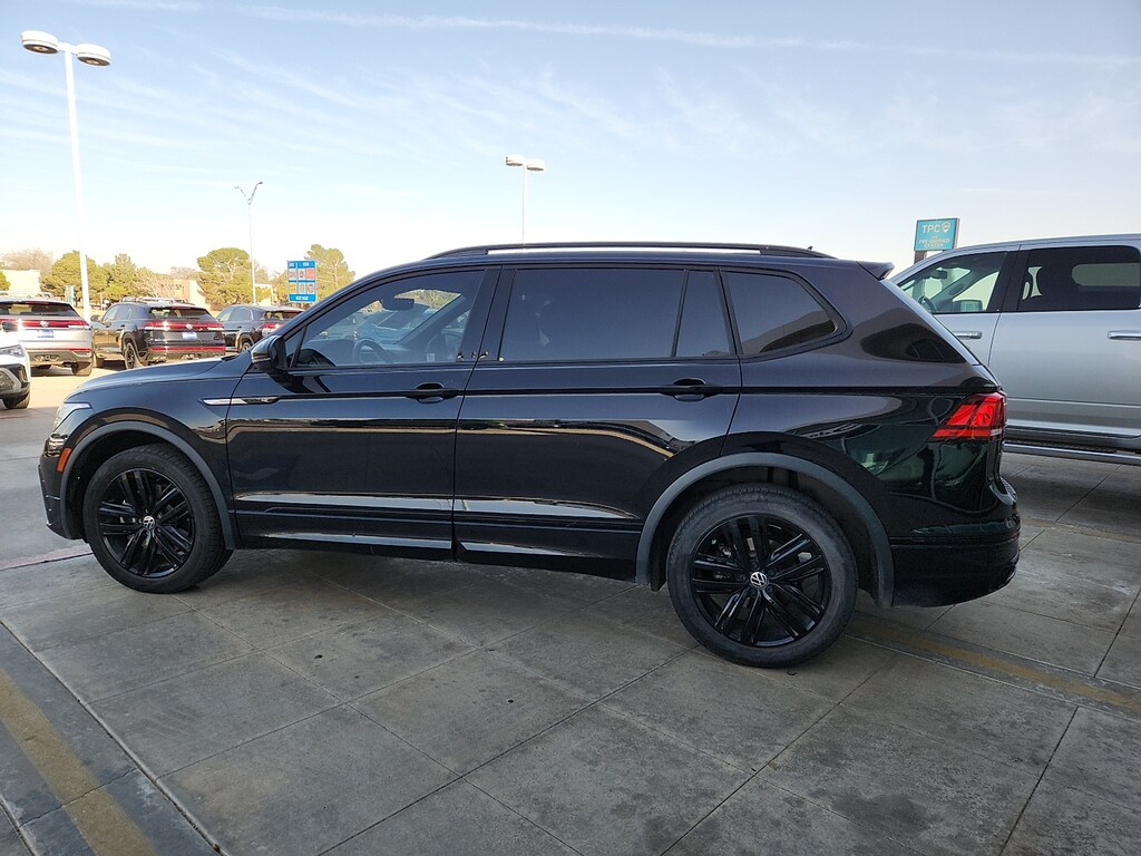 Used 2022 Volkswagen Tiguan 2.0T SE R-Line Black SUV