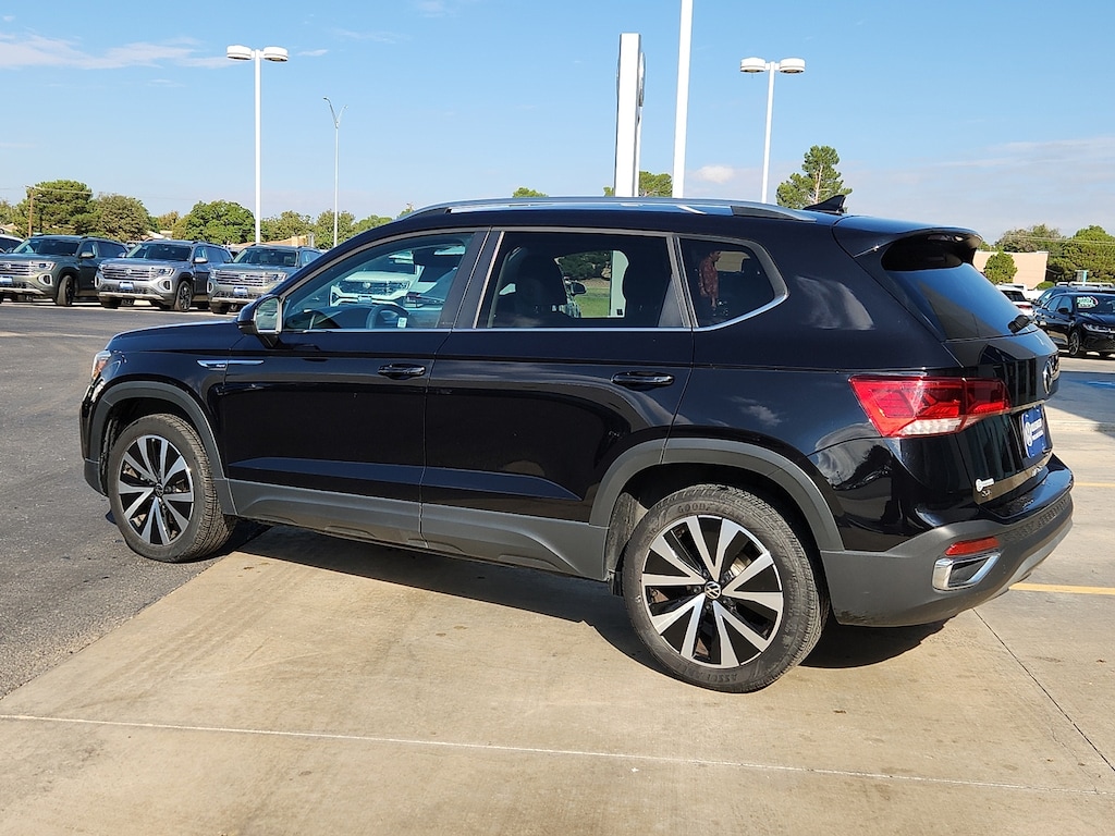 Used 2024 Volkswagen Taos 1.5T SE SUV