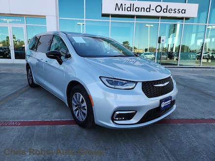 2024 Chrysler Pacifica Plug-In Hybrid Select Van Passenger Van
