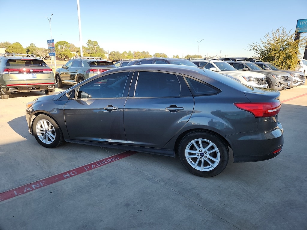 Used 2016 Ford Focus SE Sedan