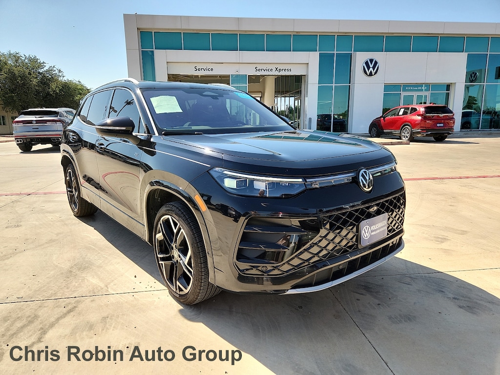 Used 2025 Volkswagen Tiguan 2.0T SEL R-Line SUV