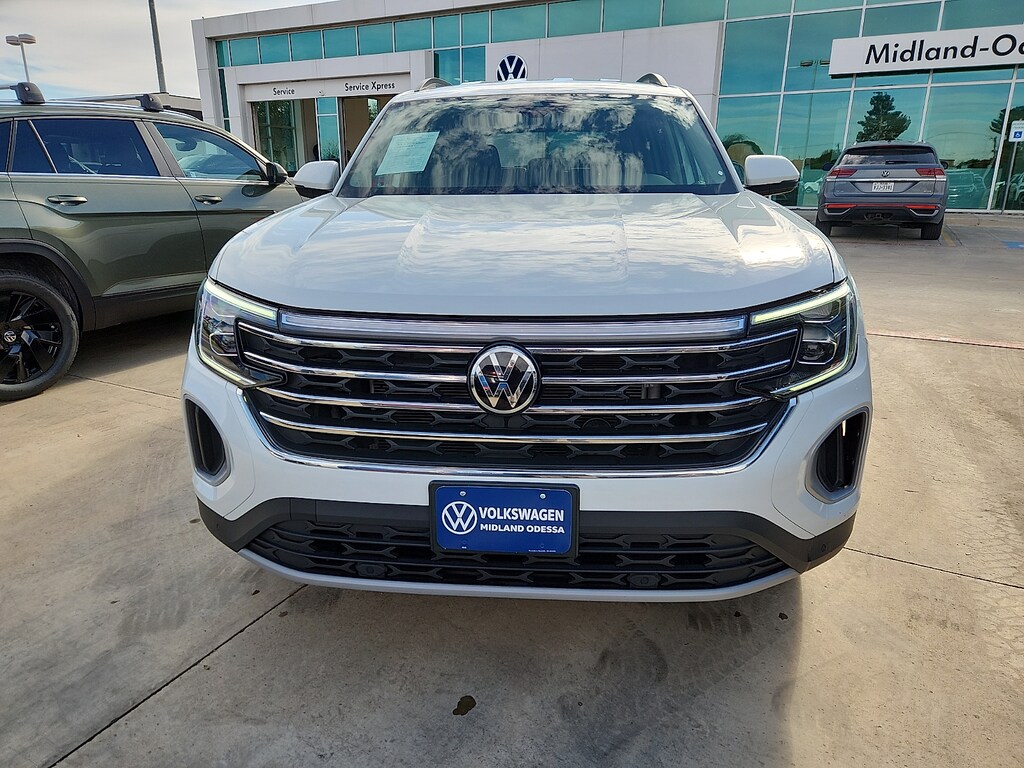 Used 2024 Volkswagen Atlas 2.0T SE w/Technology SUV
