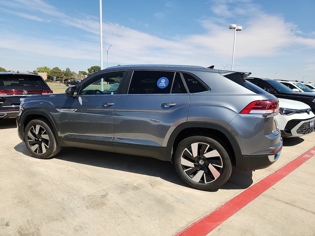 Used 2025 Volkswagen Atlas Cross Sport 2.0T SE w/Technology SUV