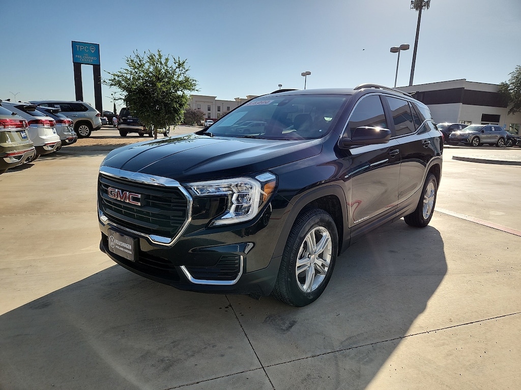 Used 2024 GMC Terrain SLE SUV