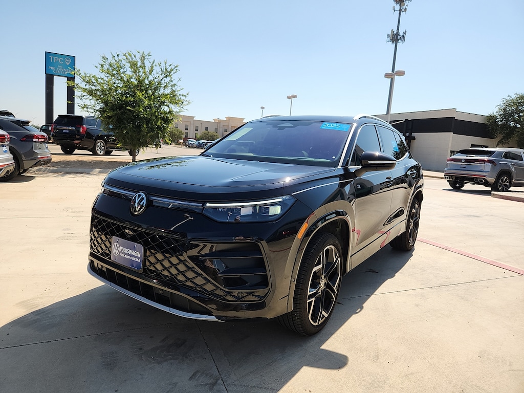 Used 2025 Volkswagen Tiguan 2.0T SEL R-Line SUV
