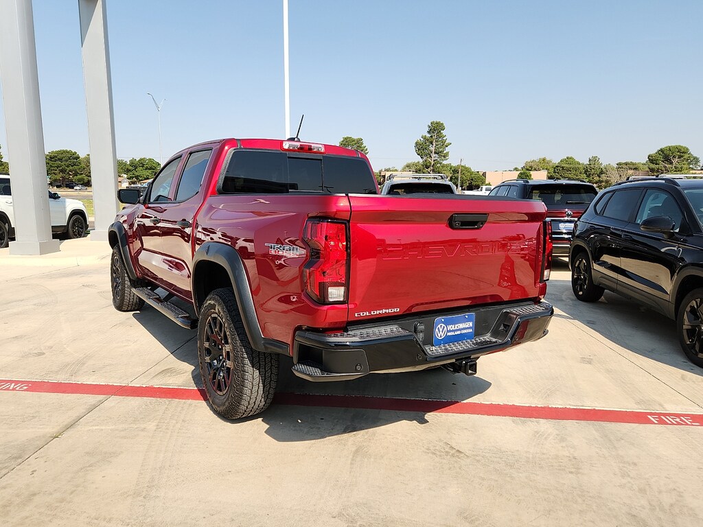 Used 2024 Chevrolet Colorado Trail Boss Truck Crew Cab