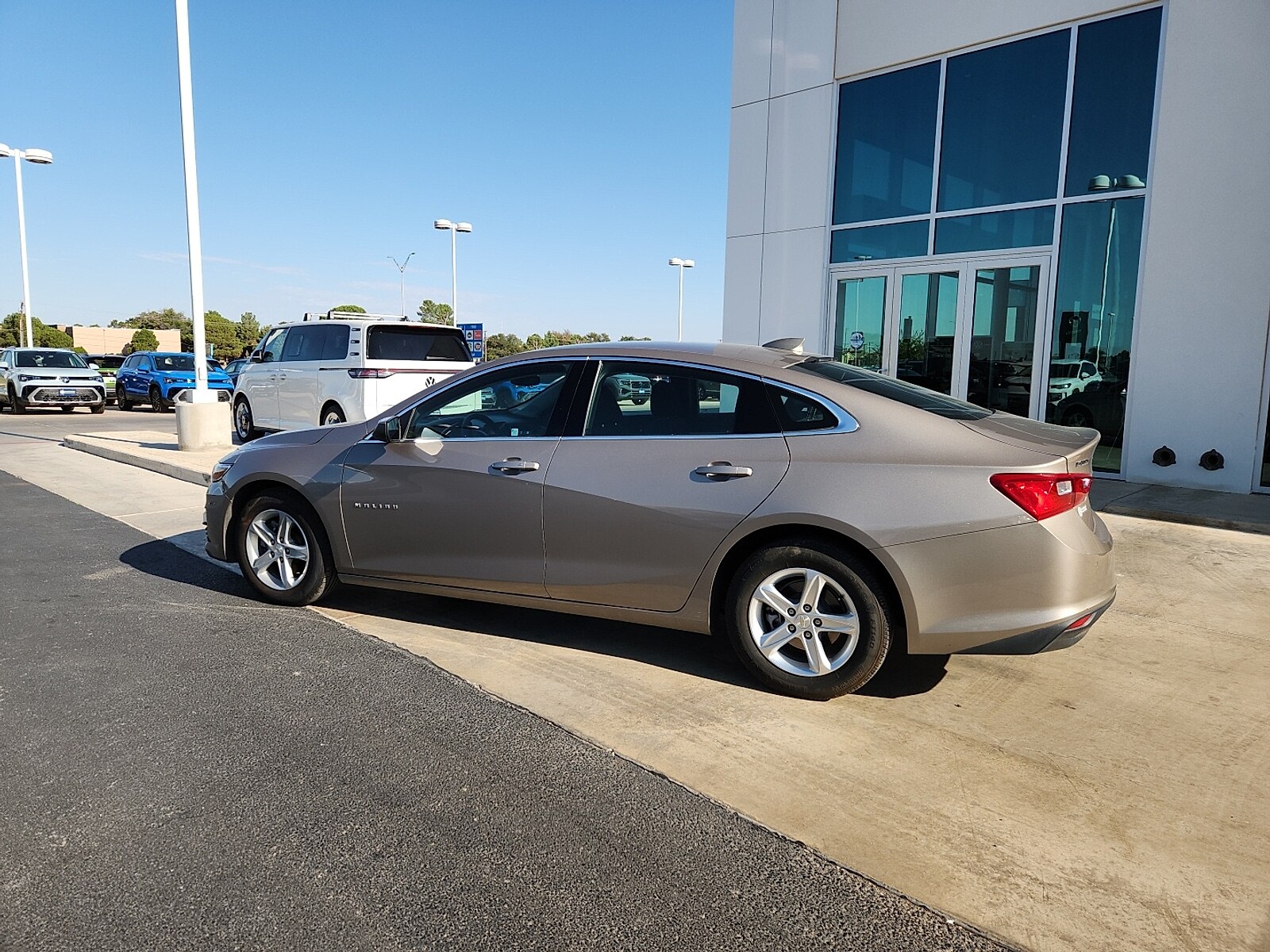2023 Chevrolet Malibu 1LT photo 4
