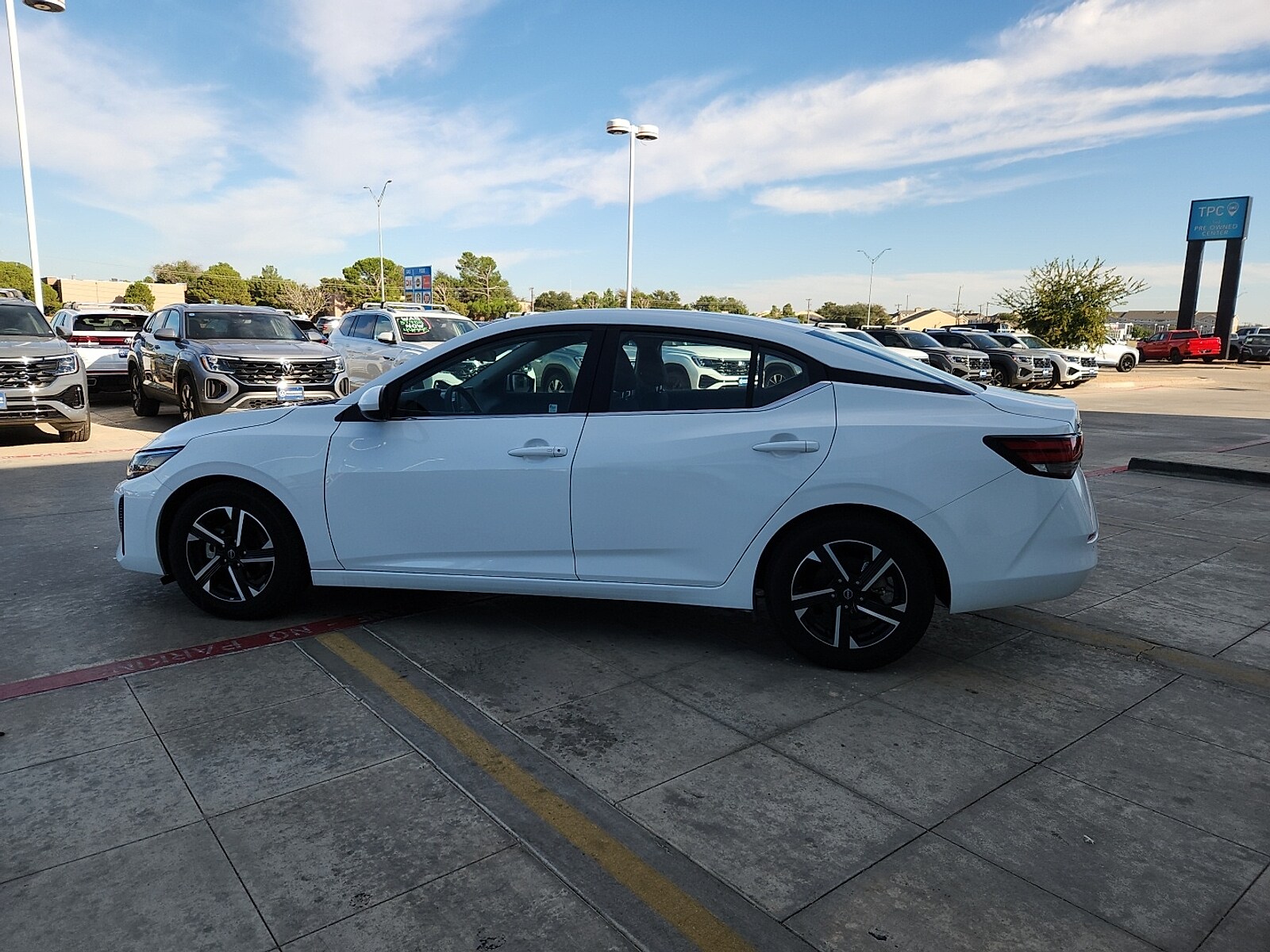 2024 Nissan Sentra SV photo 4