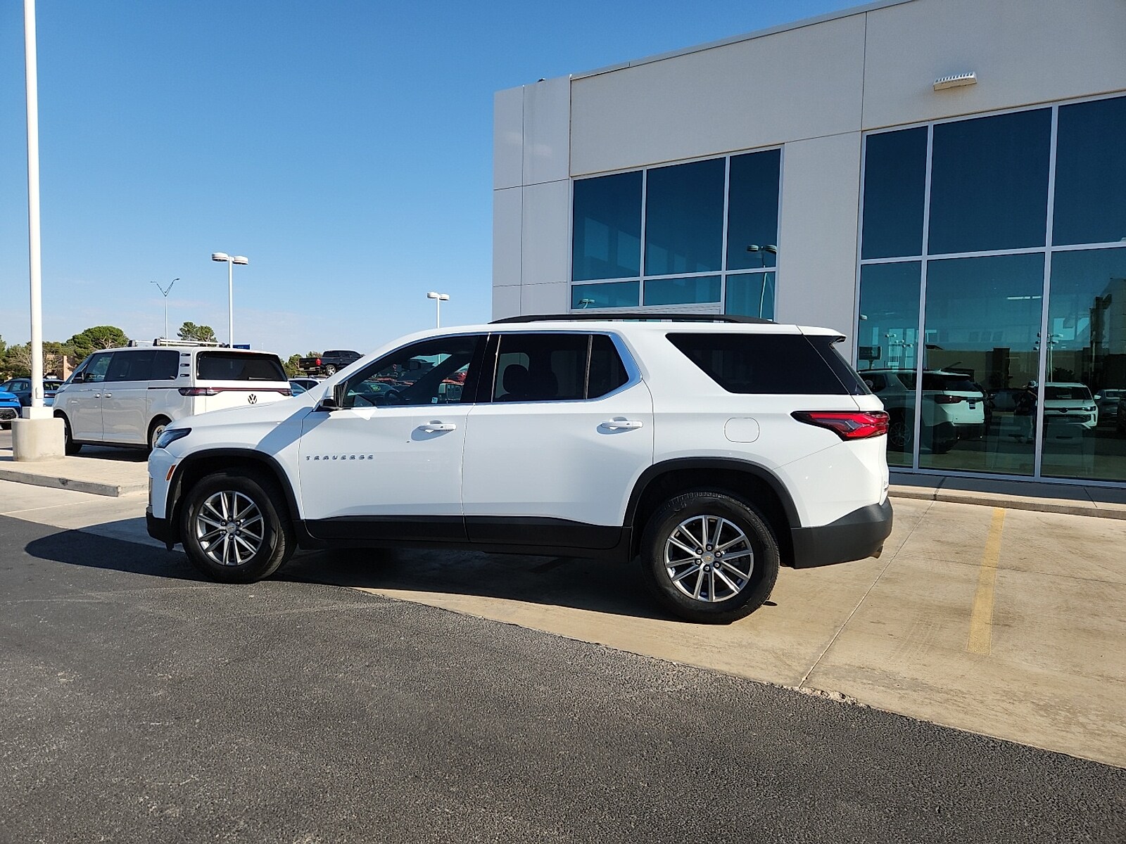 2023 Chevrolet Traverse Cloth 1LT photo 4