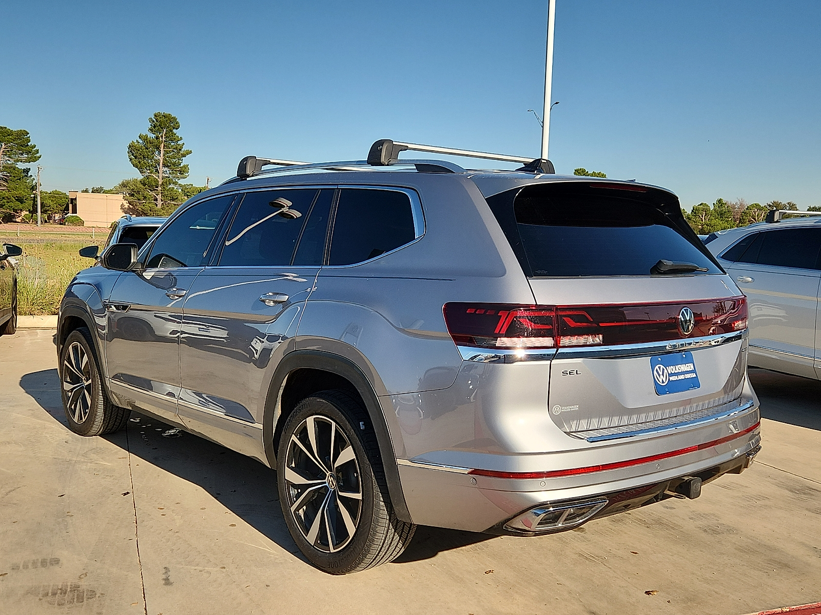 Used 2024 Volkswagen Atlas 2.0T SEL Premium R-Line SUV