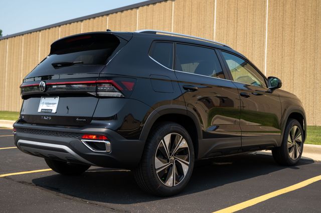 2025 Volkswagen Taos SE - Photo 6
