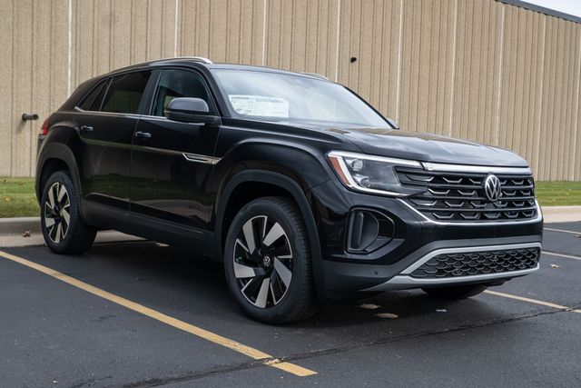 2026 Volkswagen Atlas Cross Sport SE w/Tech