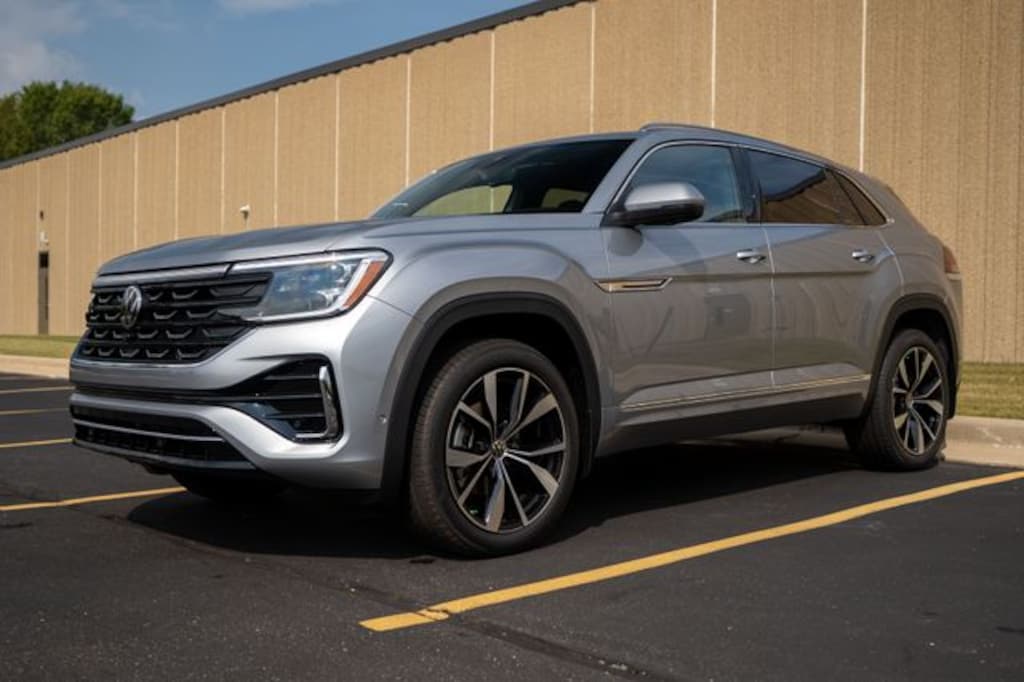 New 2026 Volkswagen Atlas Cross Sport 2.0T SEL Premium R-Line SUV