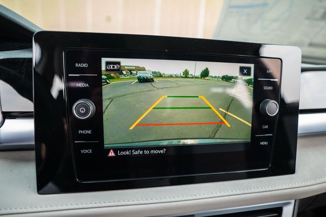 2025 Volkswagen Taos SE - Photo 24