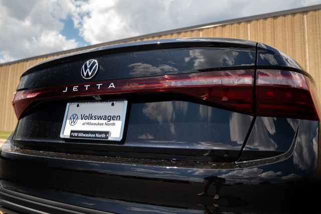 2025 Volkswagen Jetta Sport - Photo 10