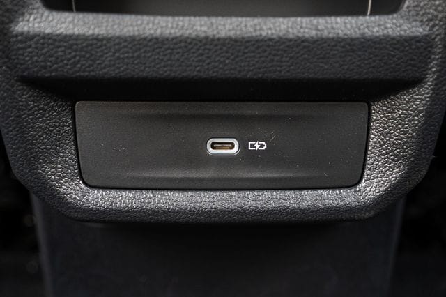 2025 Volkswagen Taos SE - Photo 30