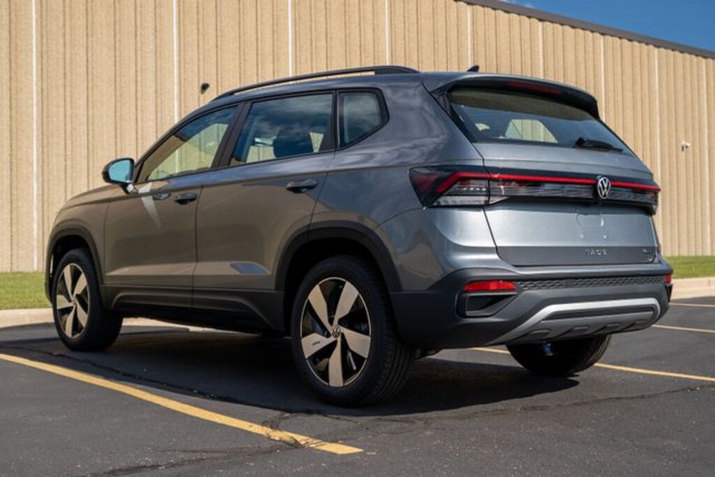New 2025 Volkswagen Taos 1.5T S SUV