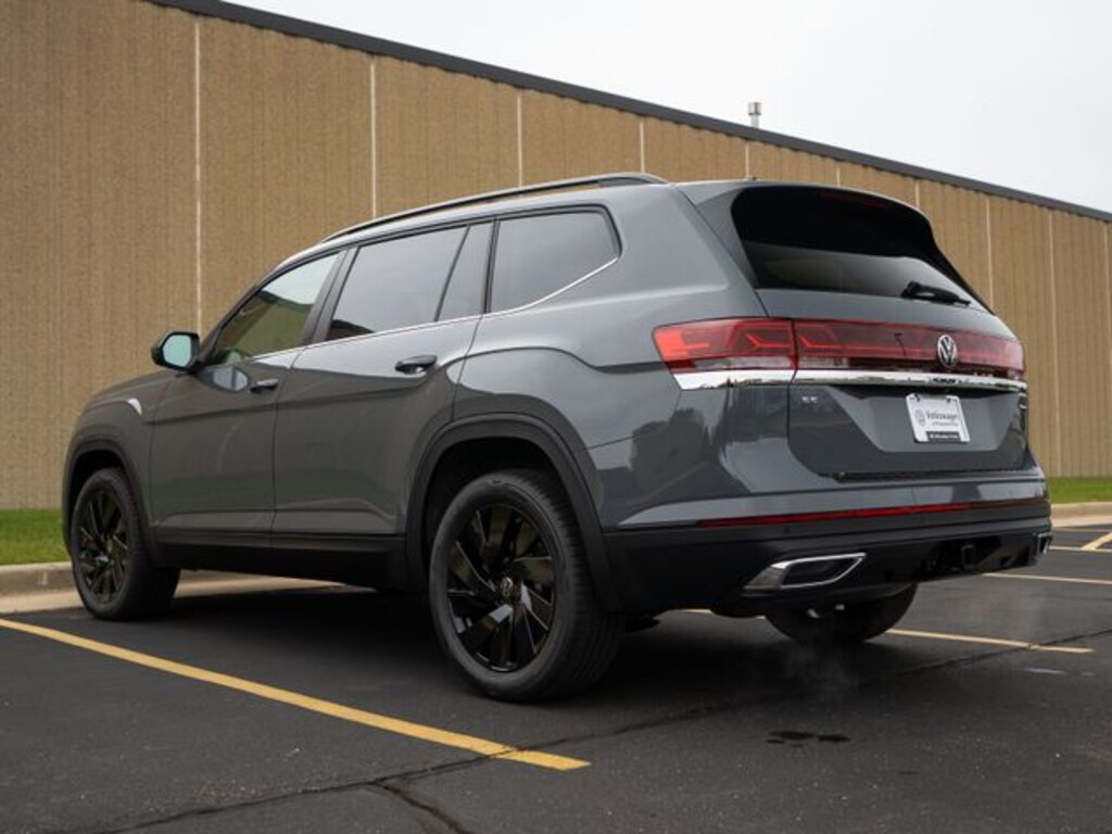 New 2026 Volkswagen Atlas 2.0T SE w/Technology SUV