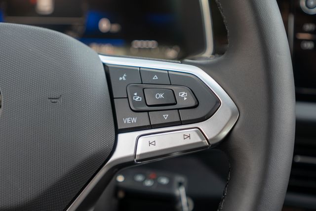 2025 Volkswagen Jetta Sport - Photo 26