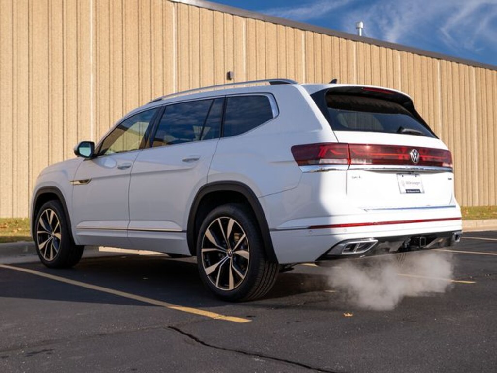 New 2026 Volkswagen Atlas 2.0T SEL Premium R-Line SUV