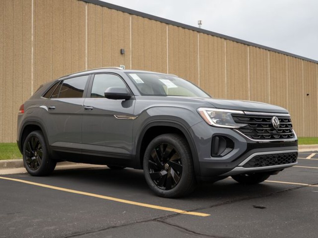 New 2026 Volkswagen Atlas Cross Sport 2.0T SE w/Technology SUV