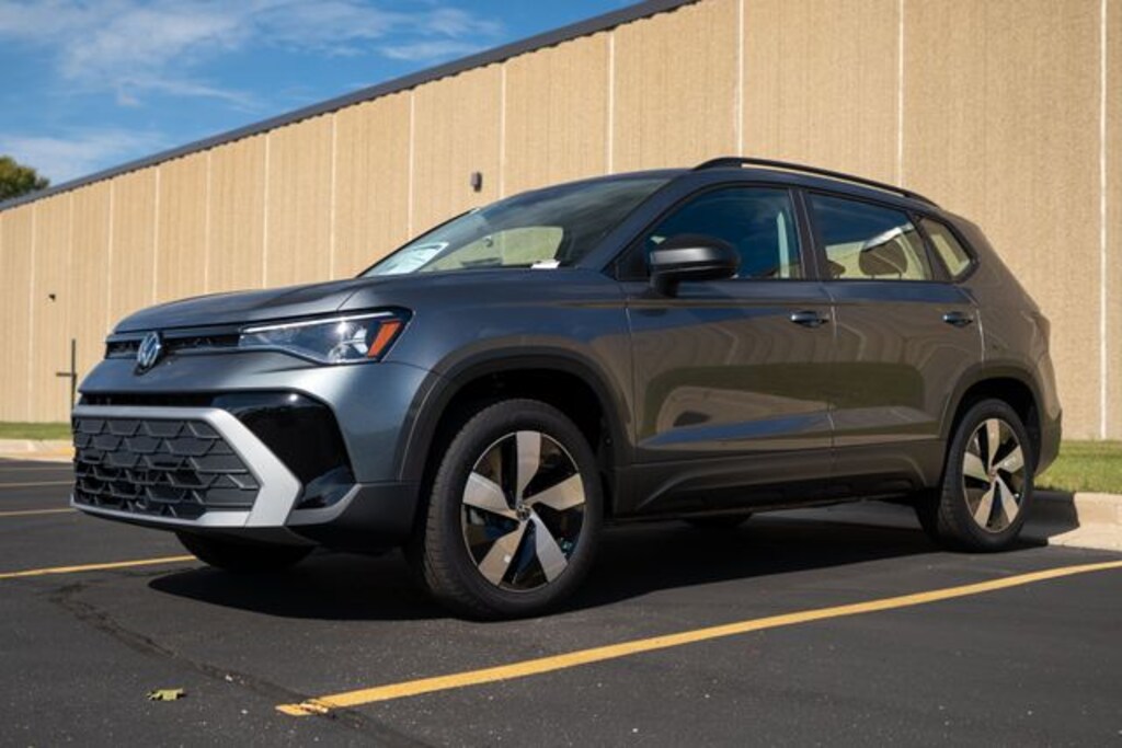 New 2025 Volkswagen Taos 1.5T S SUV