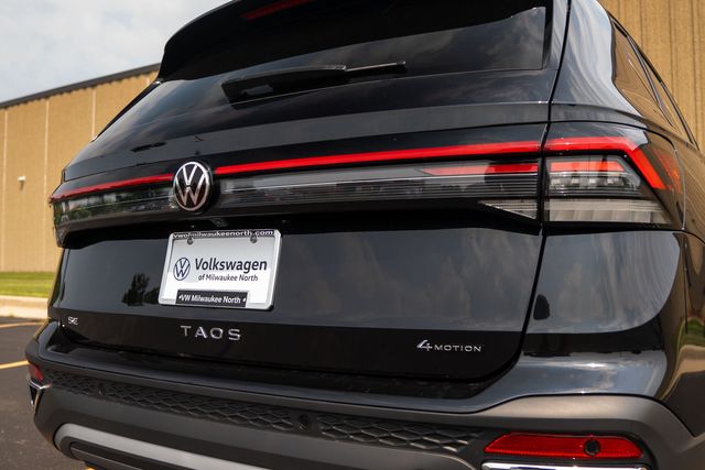2025 Volkswagen Taos SE - Photo 10