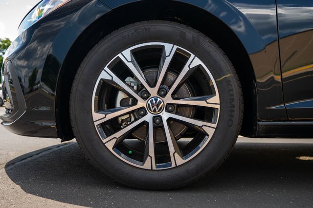 2025 Volkswagen Jetta Sport - Photo 7