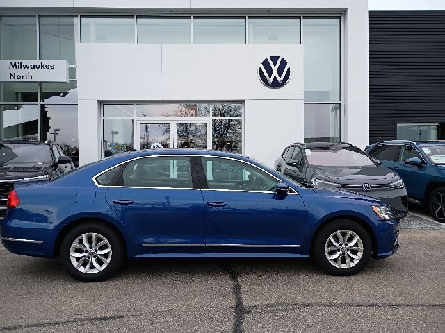 2016 Volkswagen Passat