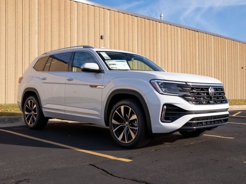 New 2026 Volkswagen Atlas 2.0T SEL Premium R-Line SUV