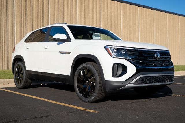 2026 Volkswagen Atlas Cross Sport SE w/Tech